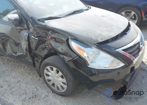 2018 Nissan Versa 1.6 S z USA, uszkodzony, nr VIN 3N1CN7AP8JL838612